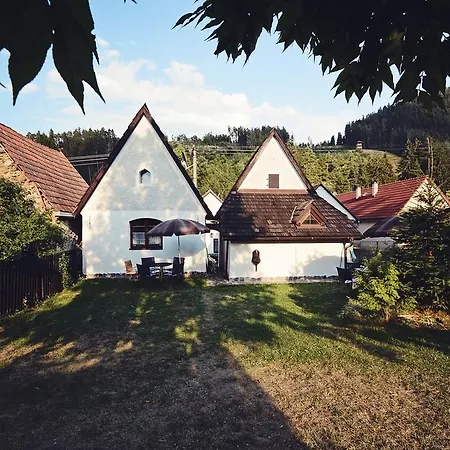 Syparne Vidiecky dom